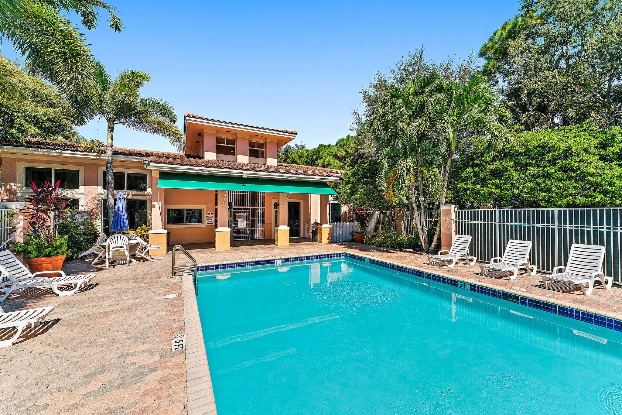 4736 Chancellor Drive 22