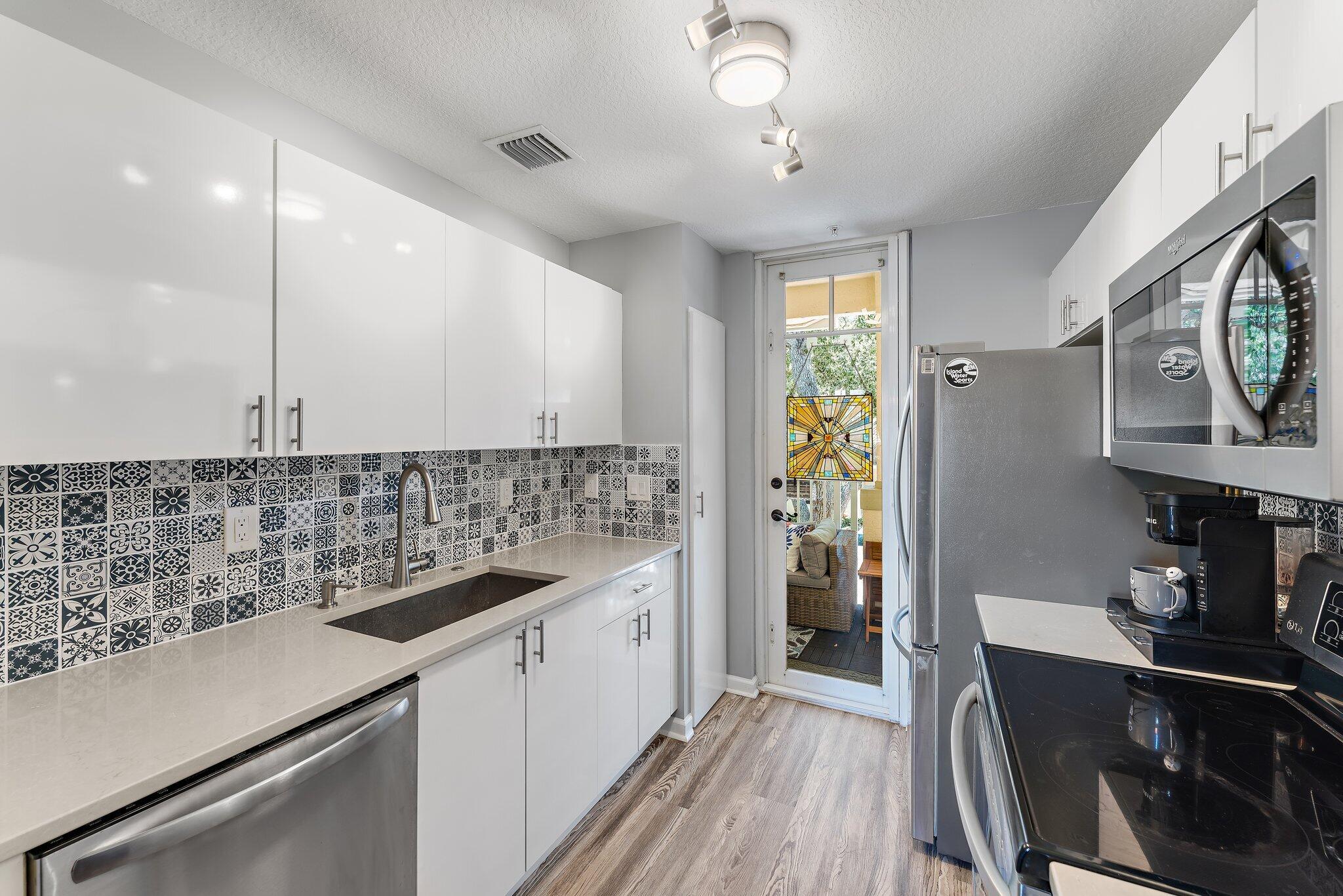 4736 Chancellor Drive 22