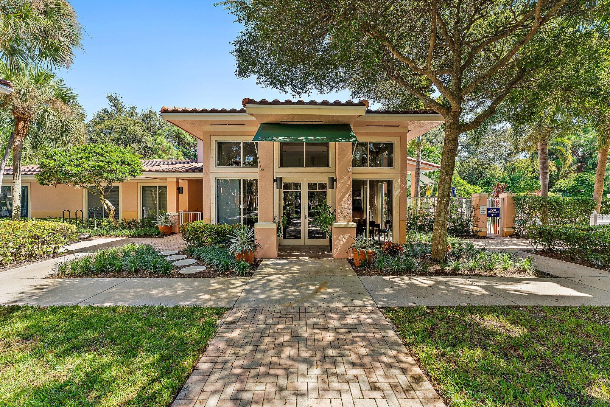 4736 Chancellor Drive 22