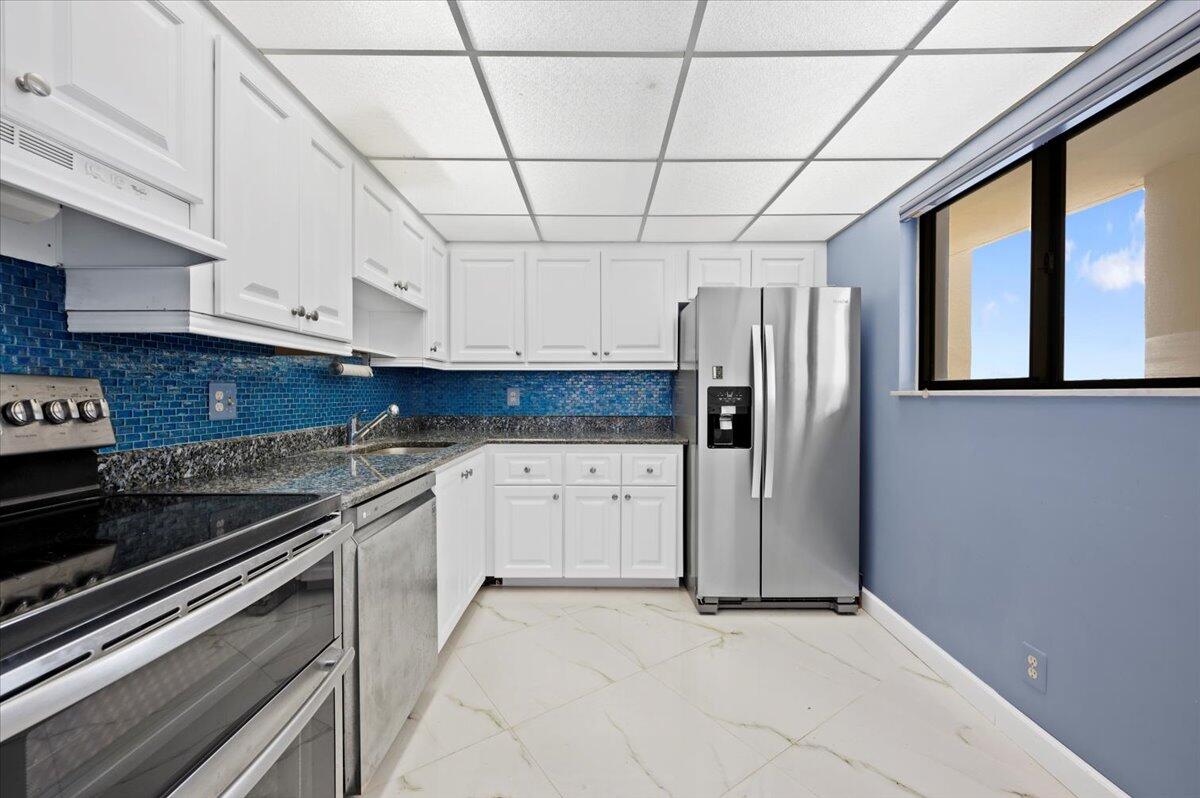 200 Ocean Trail Way 807