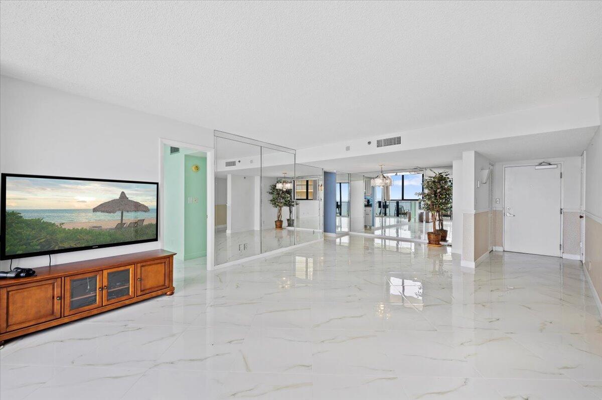 200 Ocean Trail Way 807