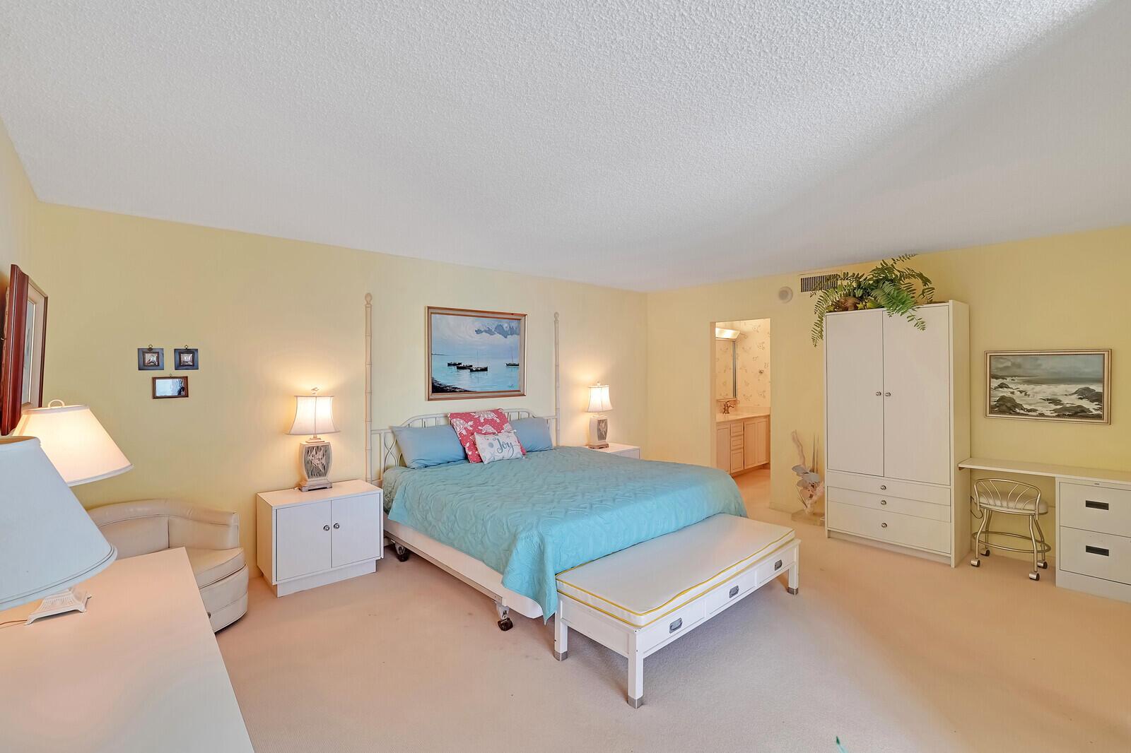 5380 N Ocean Drive 6e