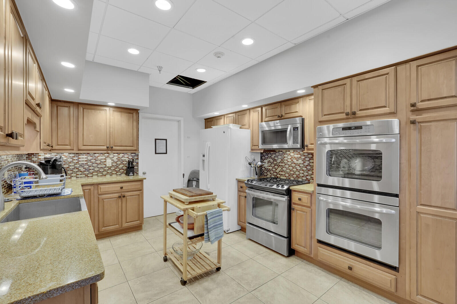 5380 N Ocean Drive 6e