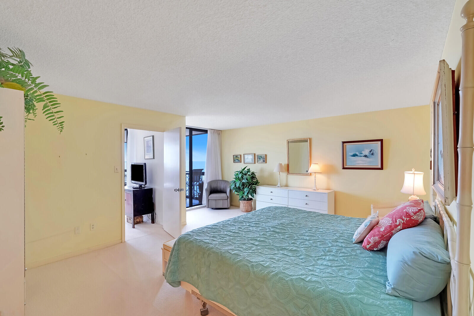 5380 N Ocean Drive 6e