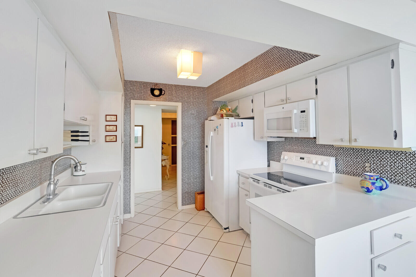 5380 N Ocean Drive 6e