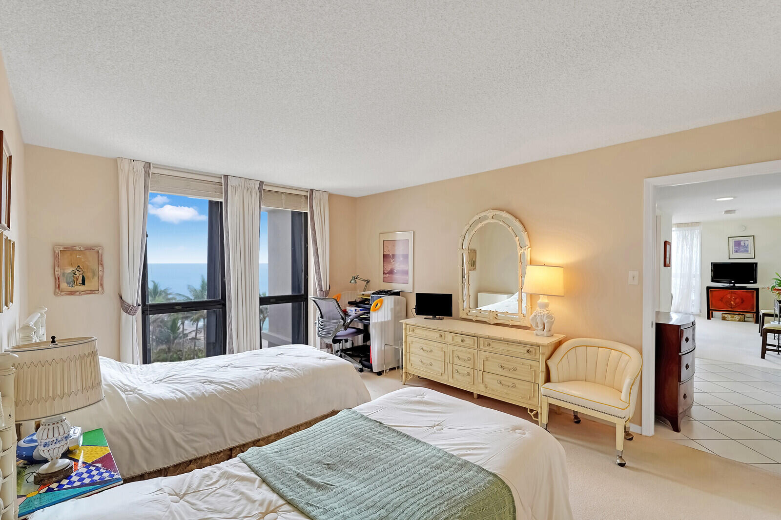 5380 N Ocean Drive 6e