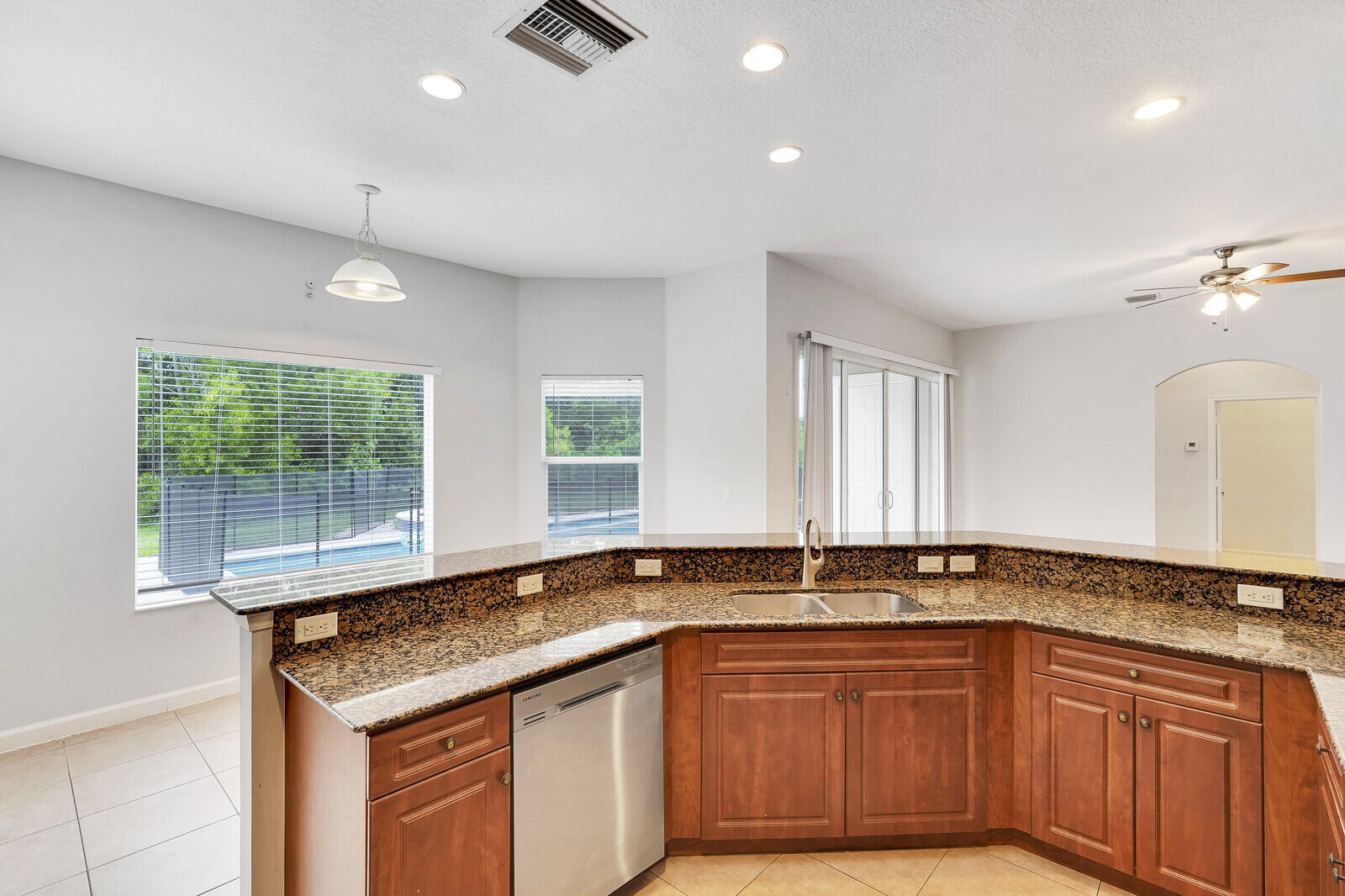 16383 73rd Ter Terrace N