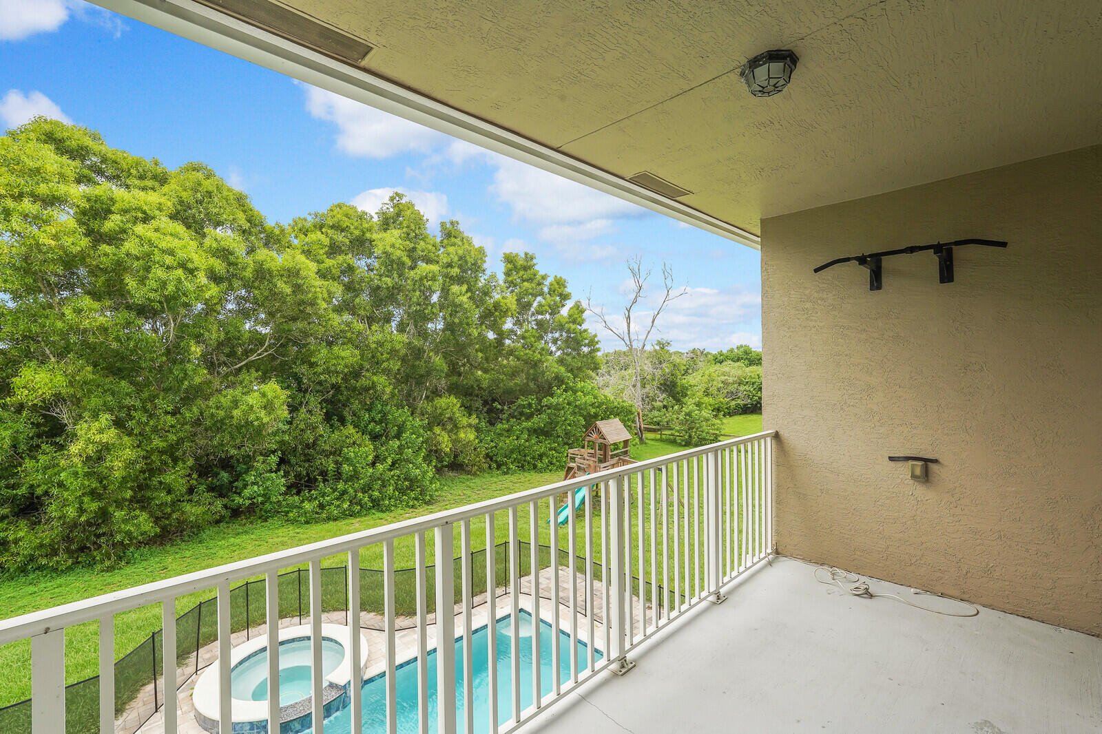 16383 73rd Ter Terrace N