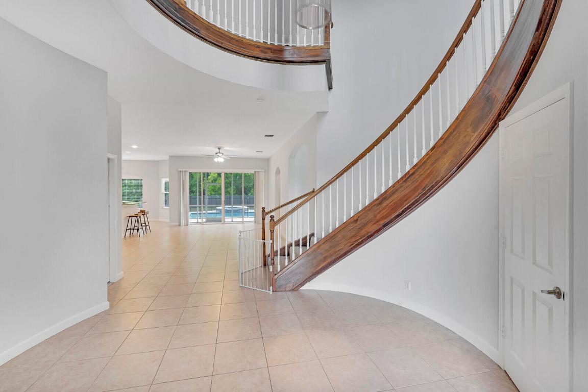 16383 73rd Ter Terrace N