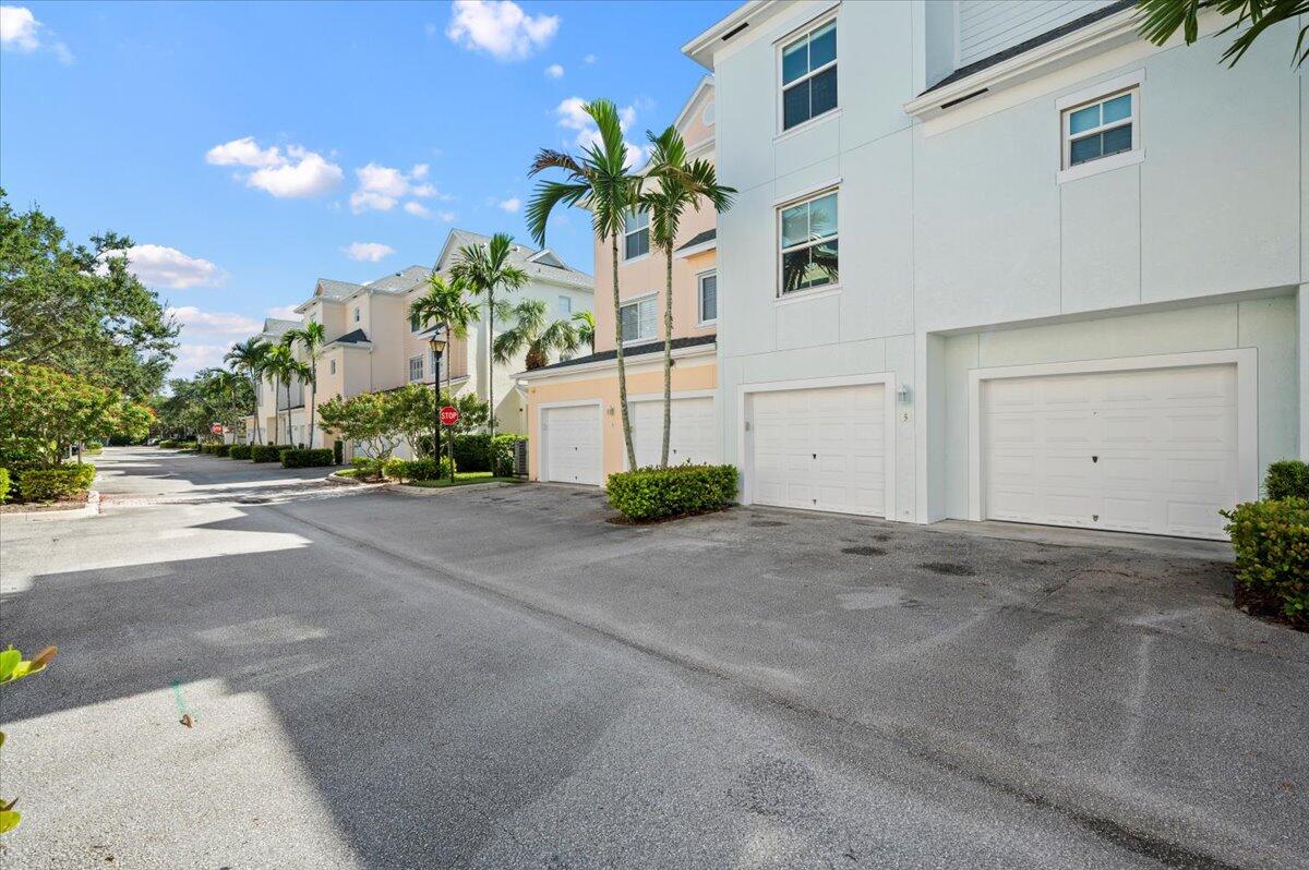 156 Aragon Way 105