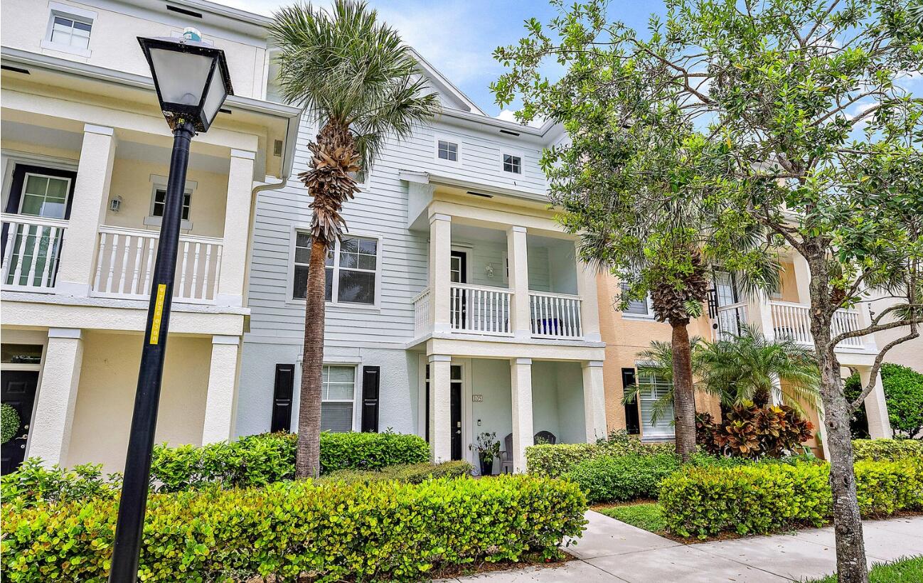 156 Aragon Way 105