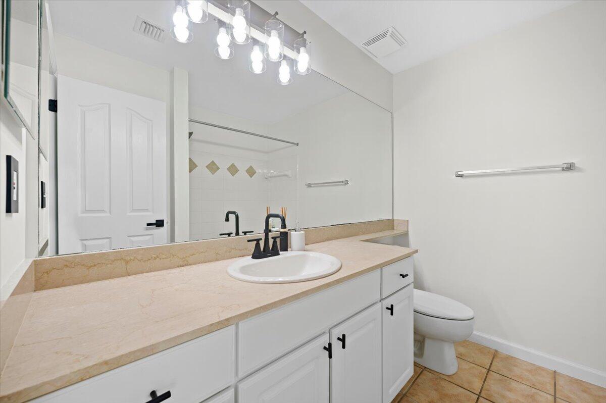 156 Aragon Way 105
