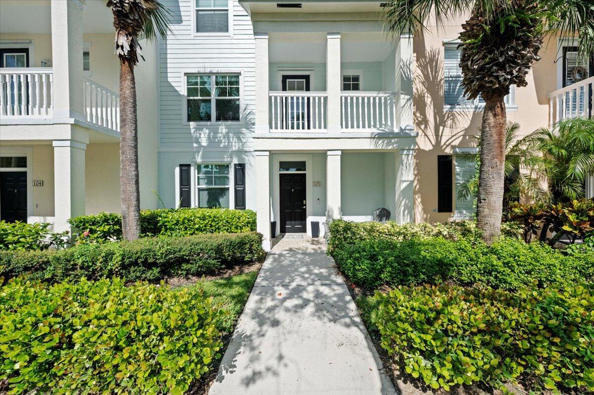 156 Aragon Way 105