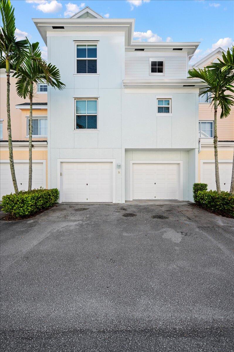 156 Aragon Way 105