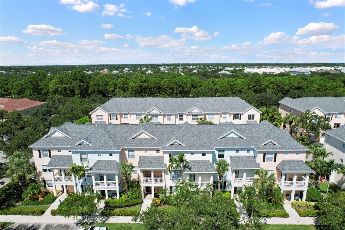 156 Aragon Way 105