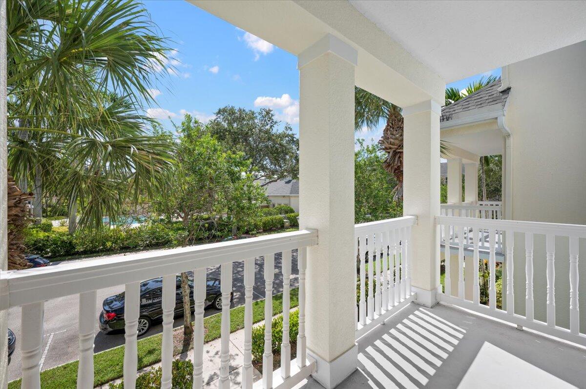 156 Aragon Way 105