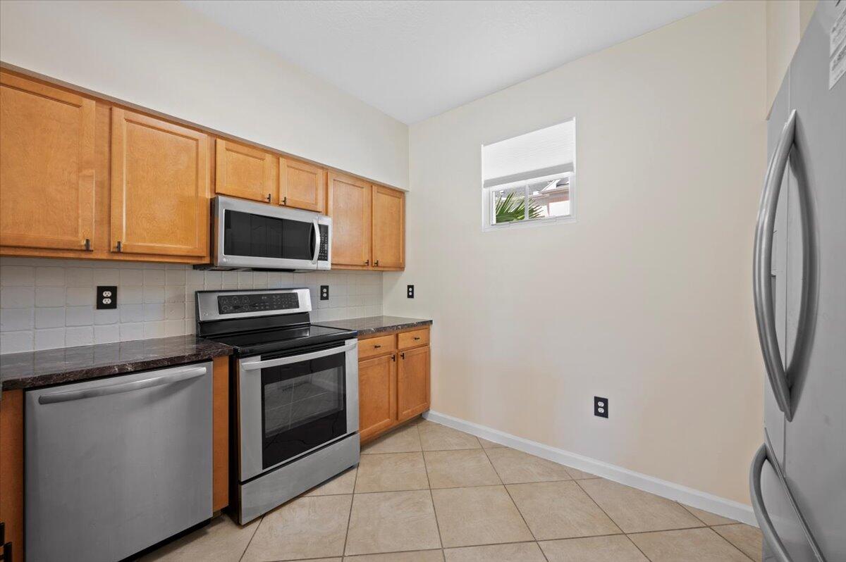 156 Aragon Way 105