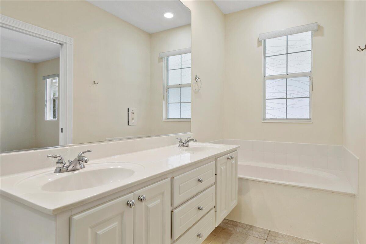 3073 E Community Drive