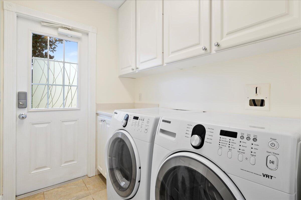 3073 E Community Drive