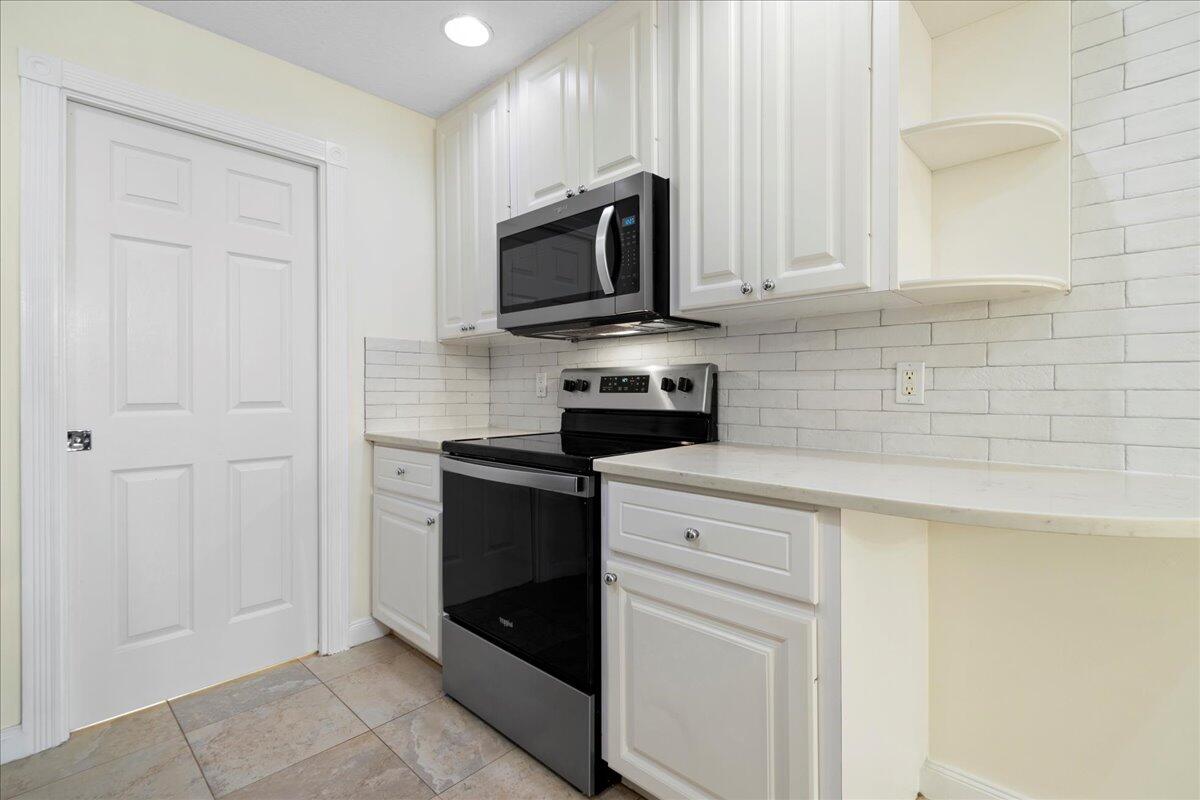 3073 E Community Drive