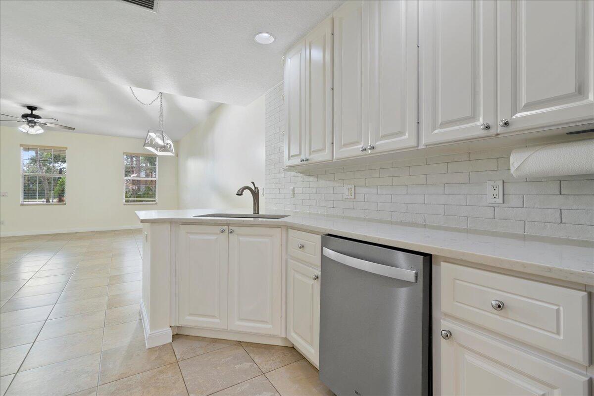 3073 E Community Drive