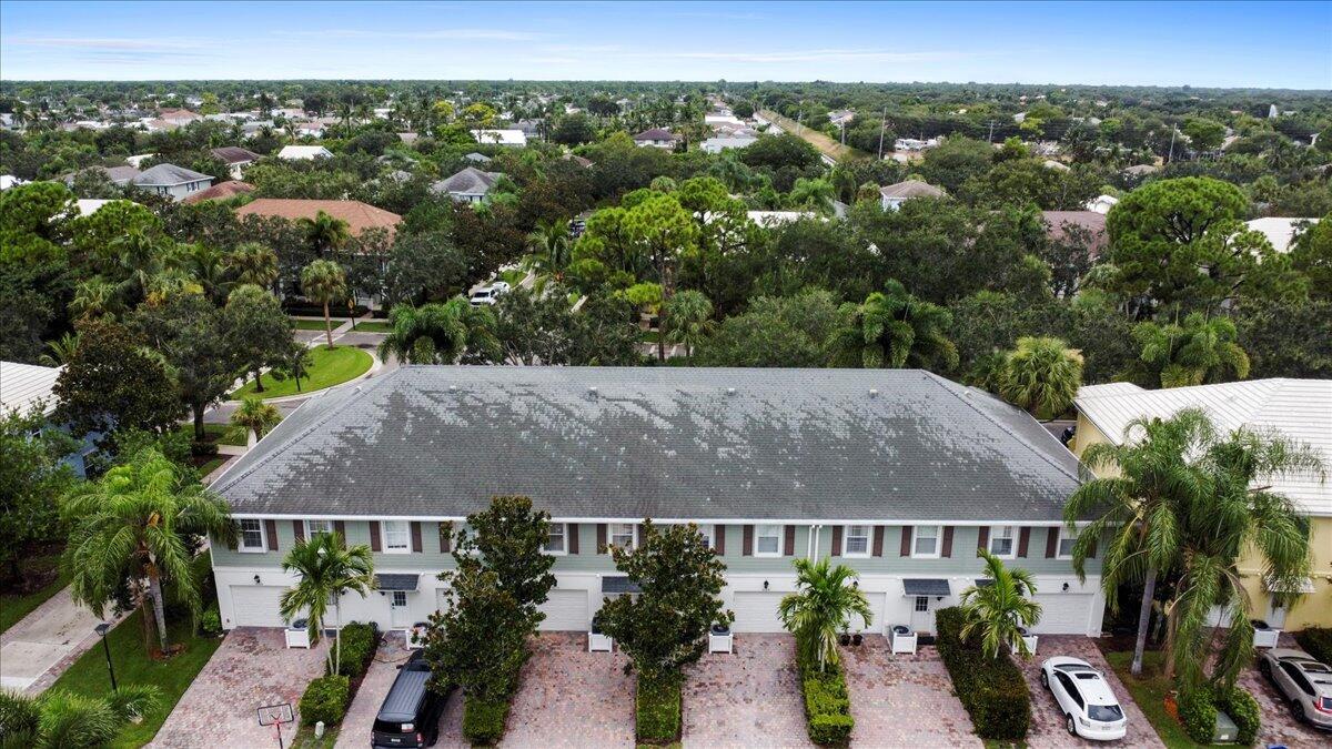 3073 E Community Drive