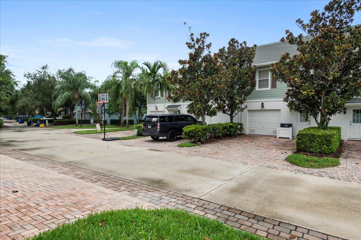 3073 E Community Drive