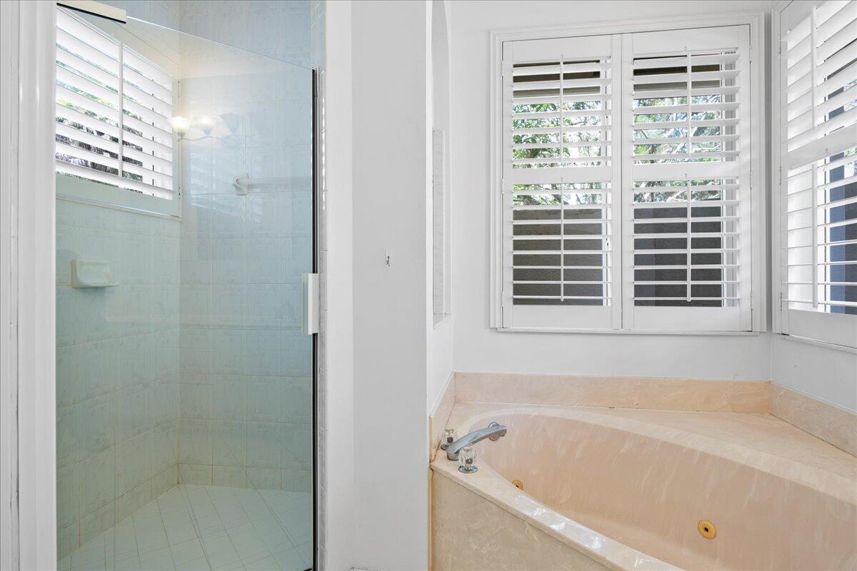 6989 Cypress Cove Circle