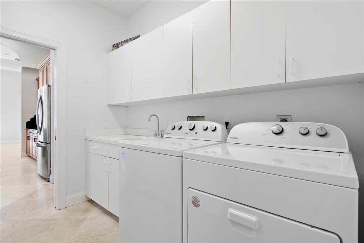 6989 Cypress Cove Circle