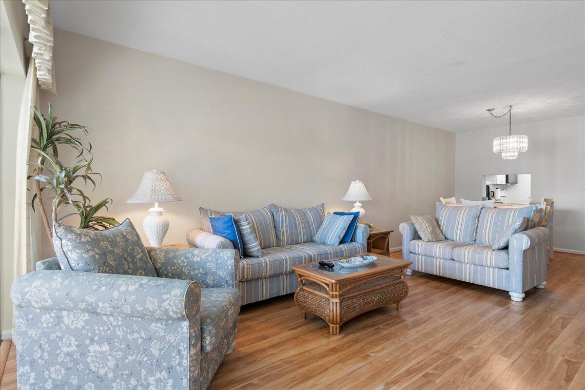 20 Yacht Club Drive B104