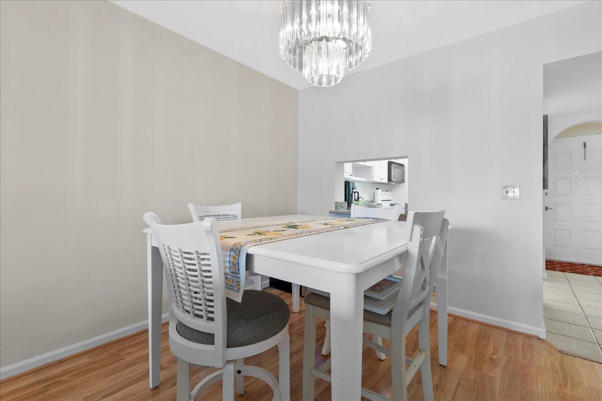 20 Yacht Club Drive B104