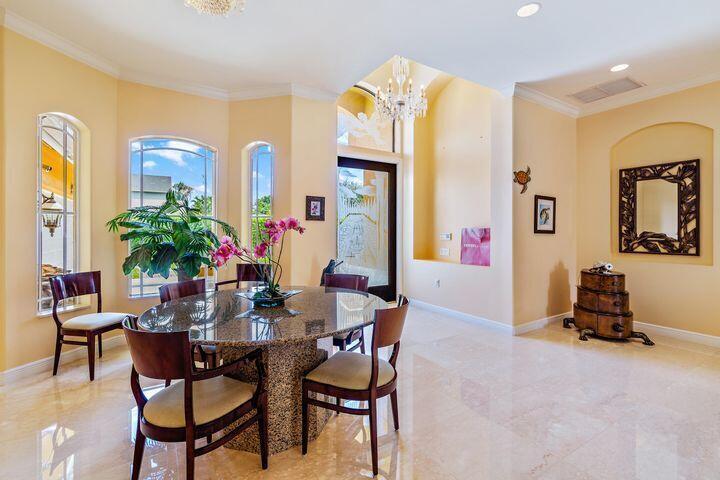 2117 N Suzanne Circle