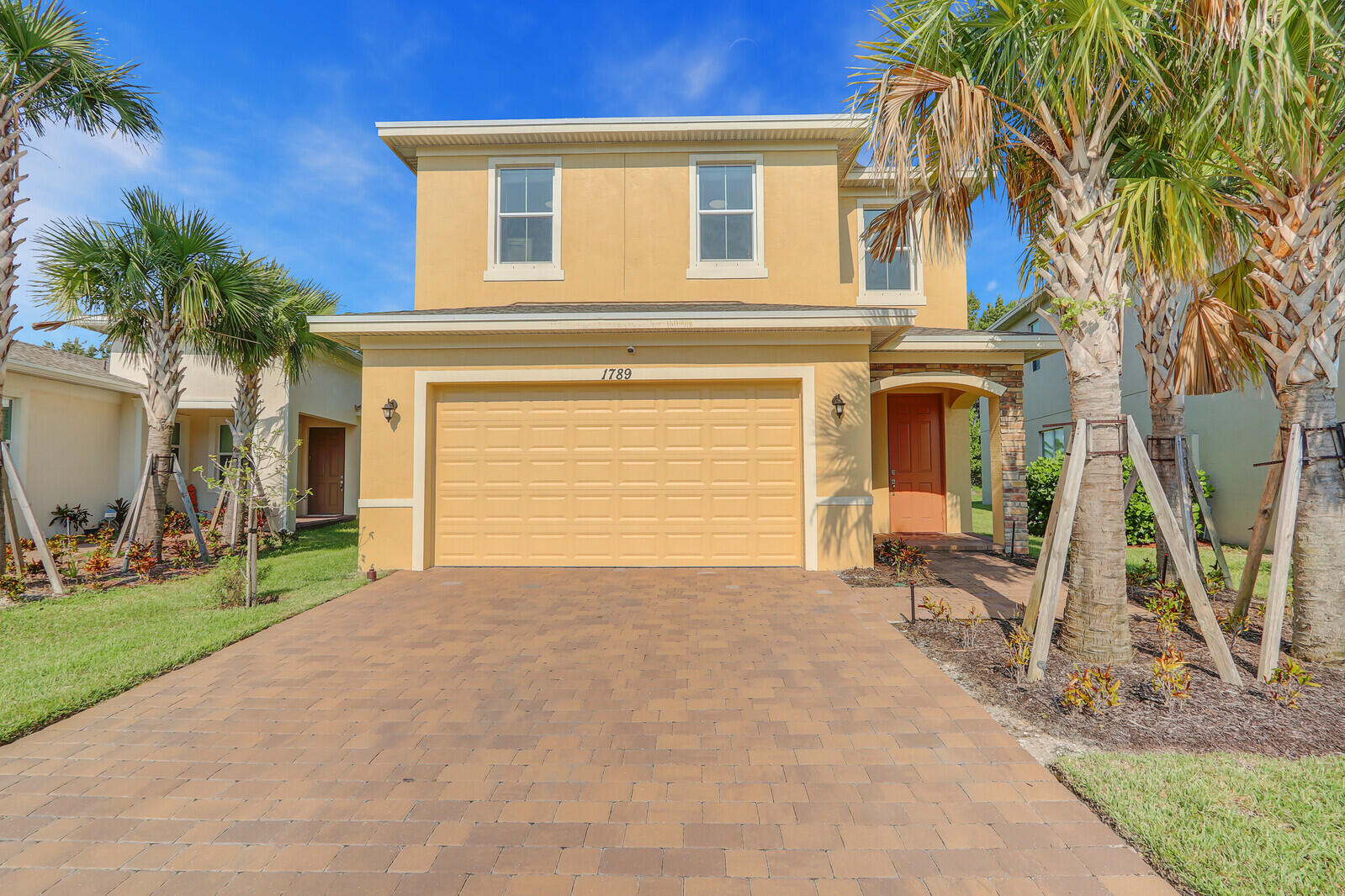 1789 NW Cataluna Circle