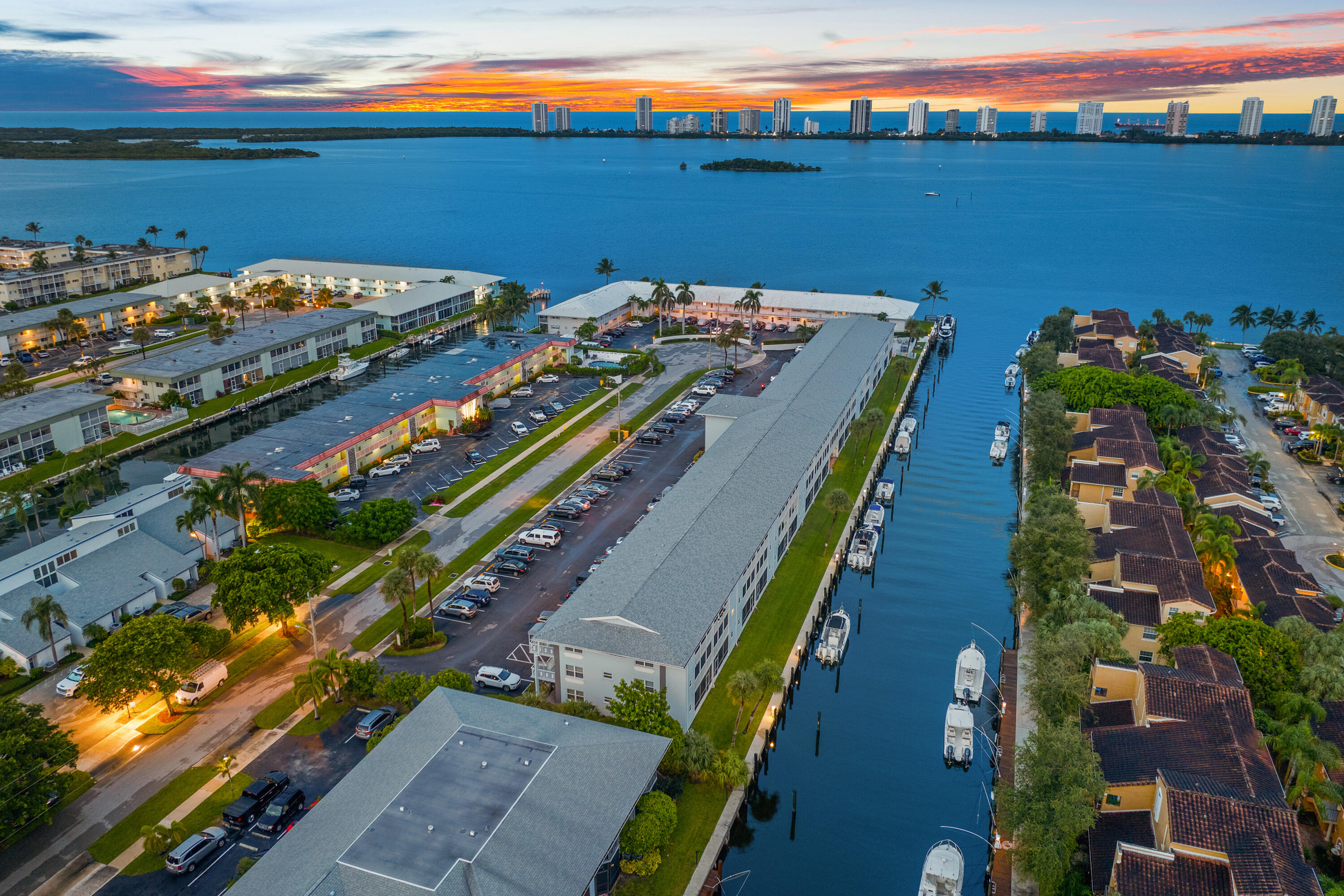 120 Lehane Terrace 104