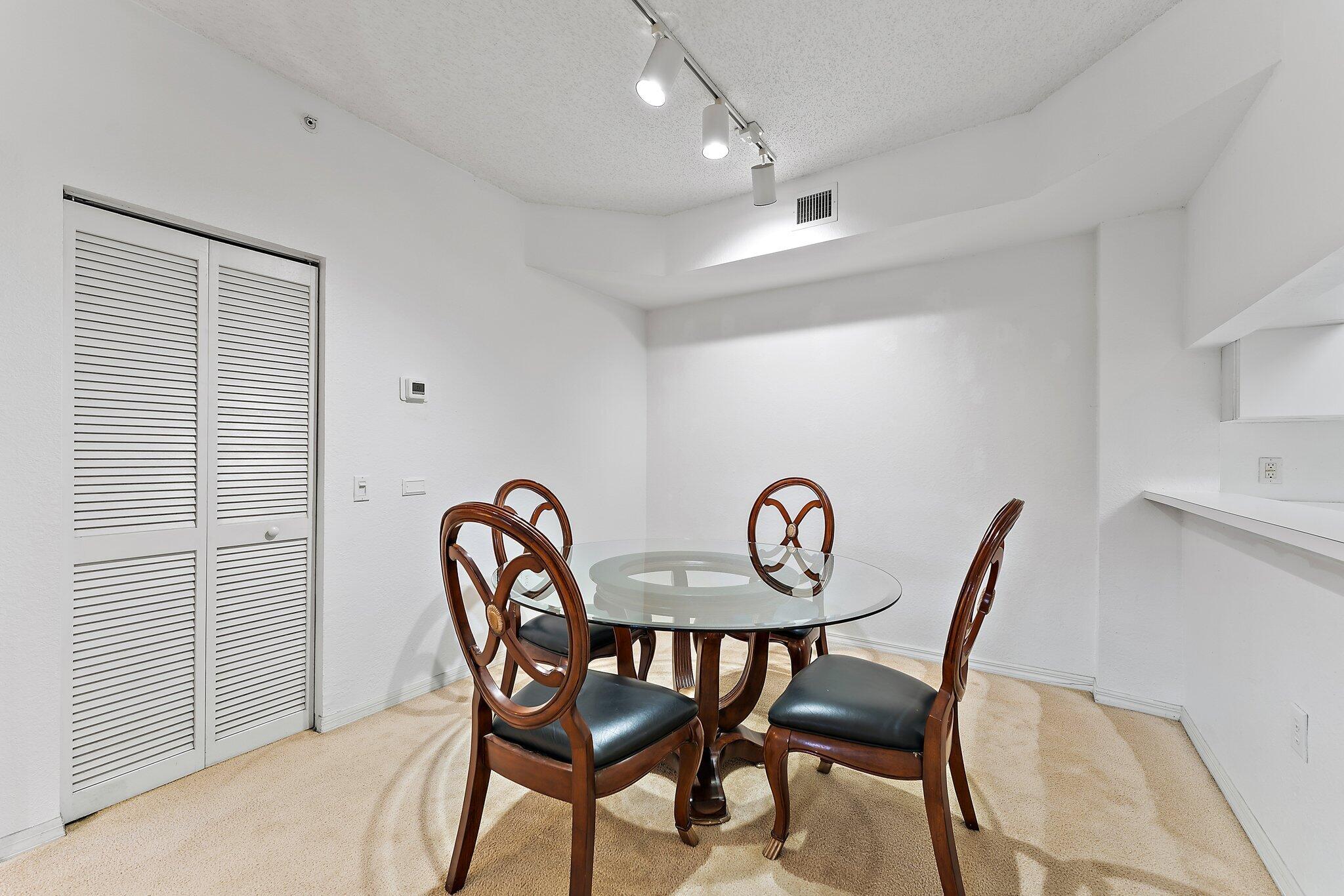 2806 Veronia Drive 111