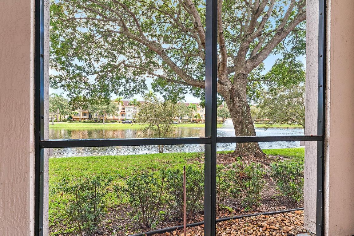 2806 Veronia Drive 111