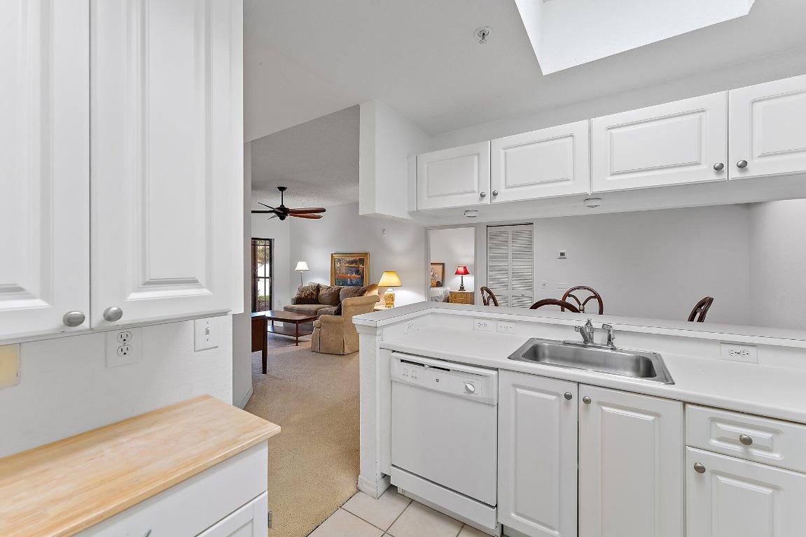 2806 Veronia Drive 111