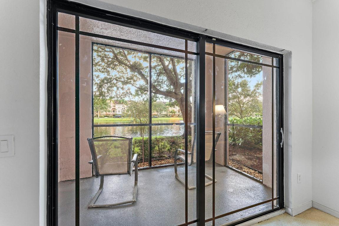 2806 Veronia Drive 111