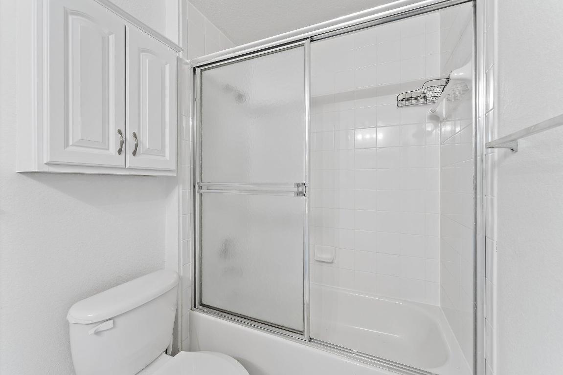 2806 Veronia Drive 111