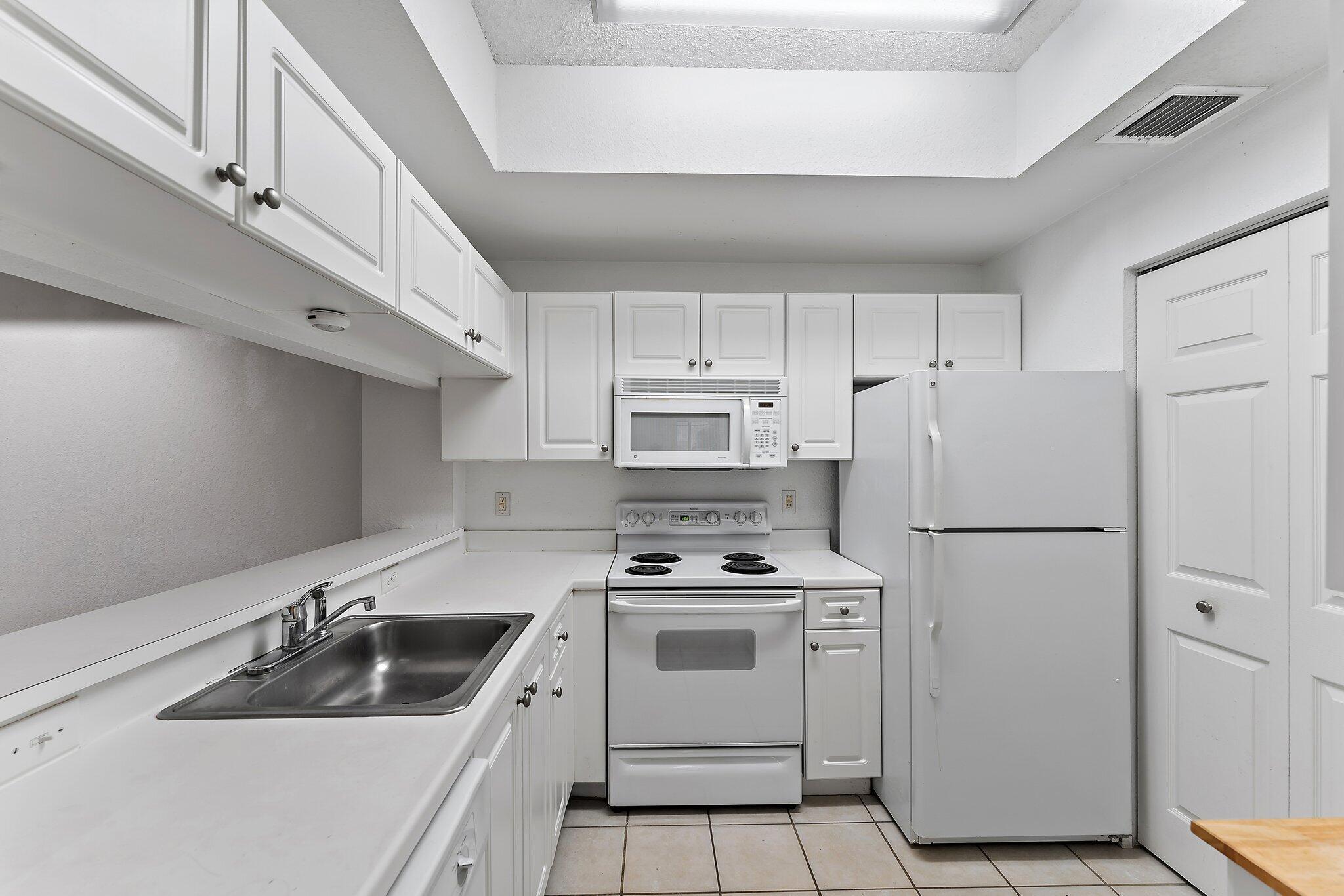 2806 Veronia Drive 111