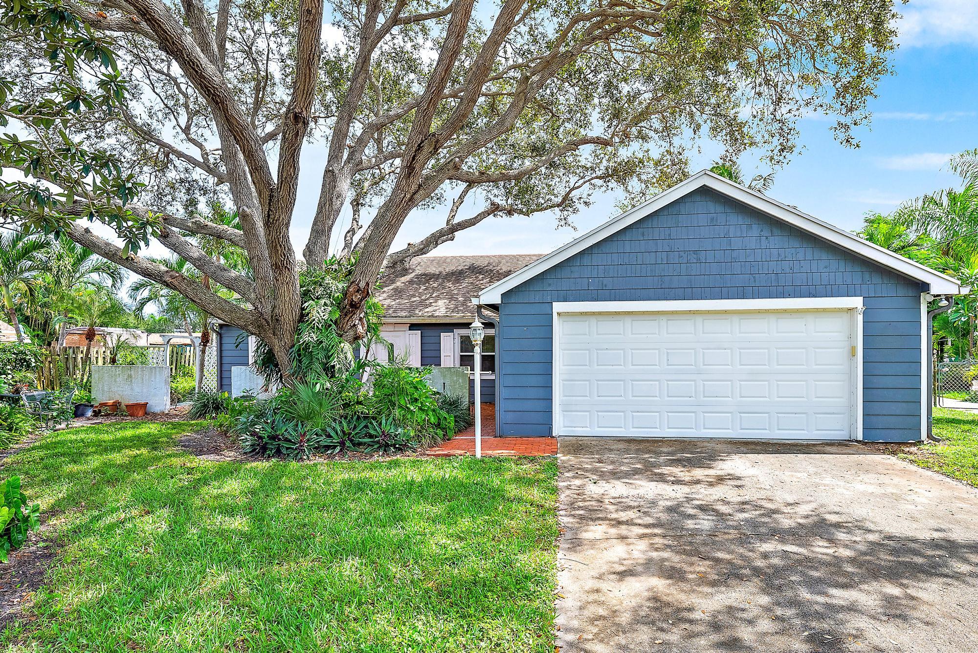 12904 Prosperity Farms Road