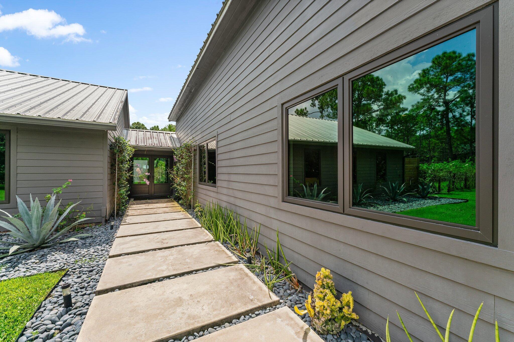 12142 157th Street N