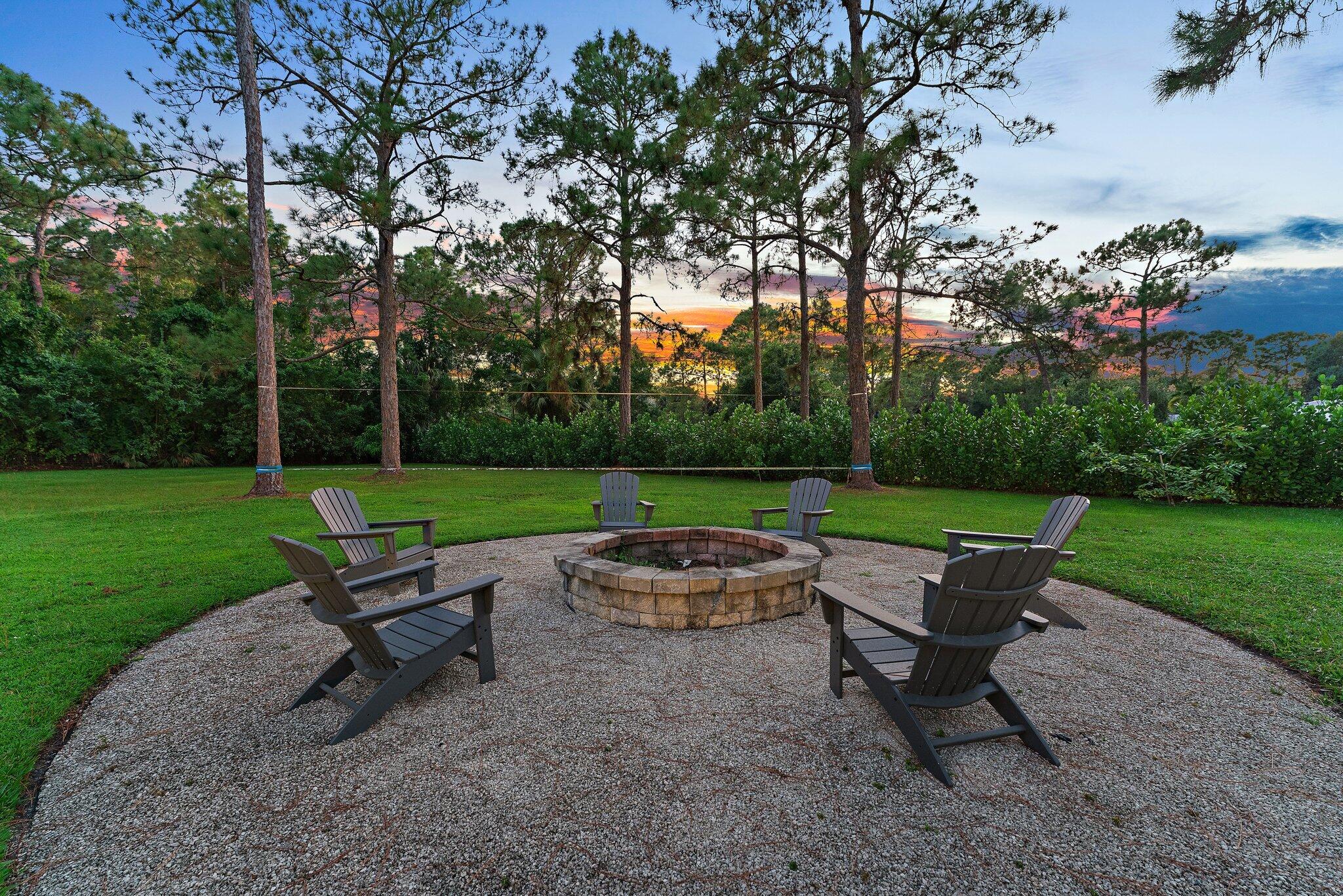 12142 157th Street N