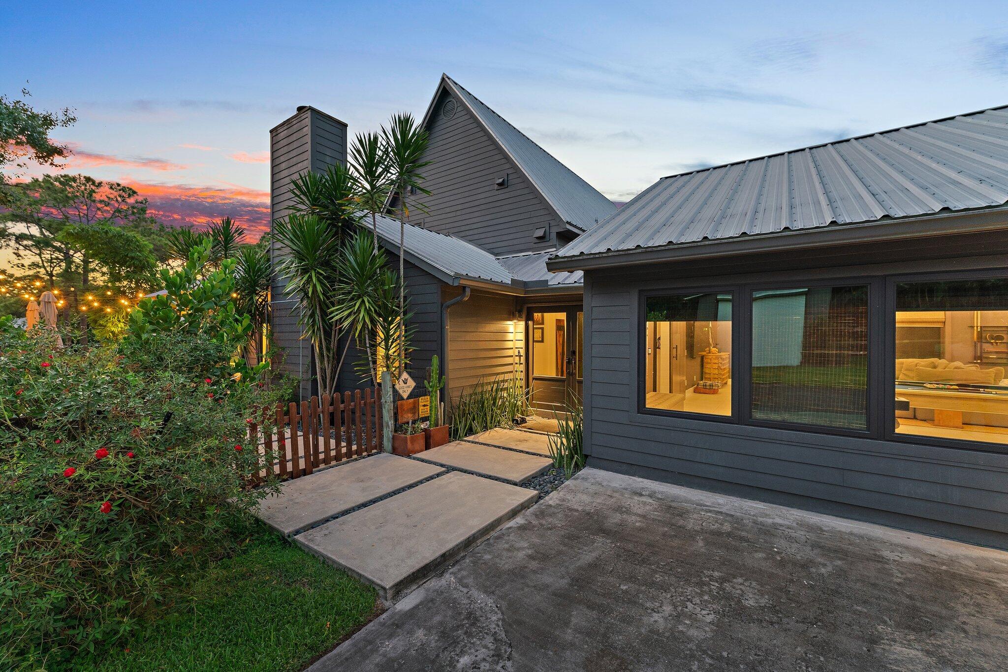 12142 157th Street N