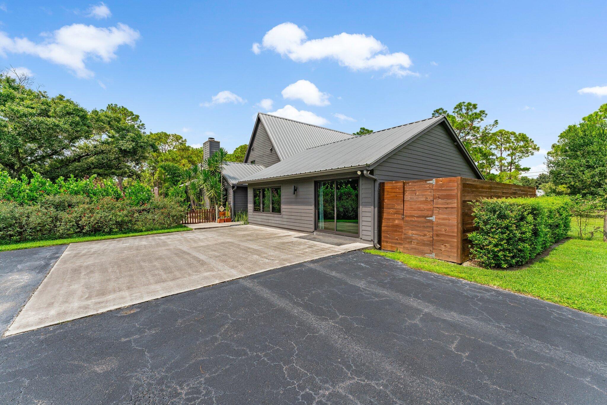 12142 157th Street N