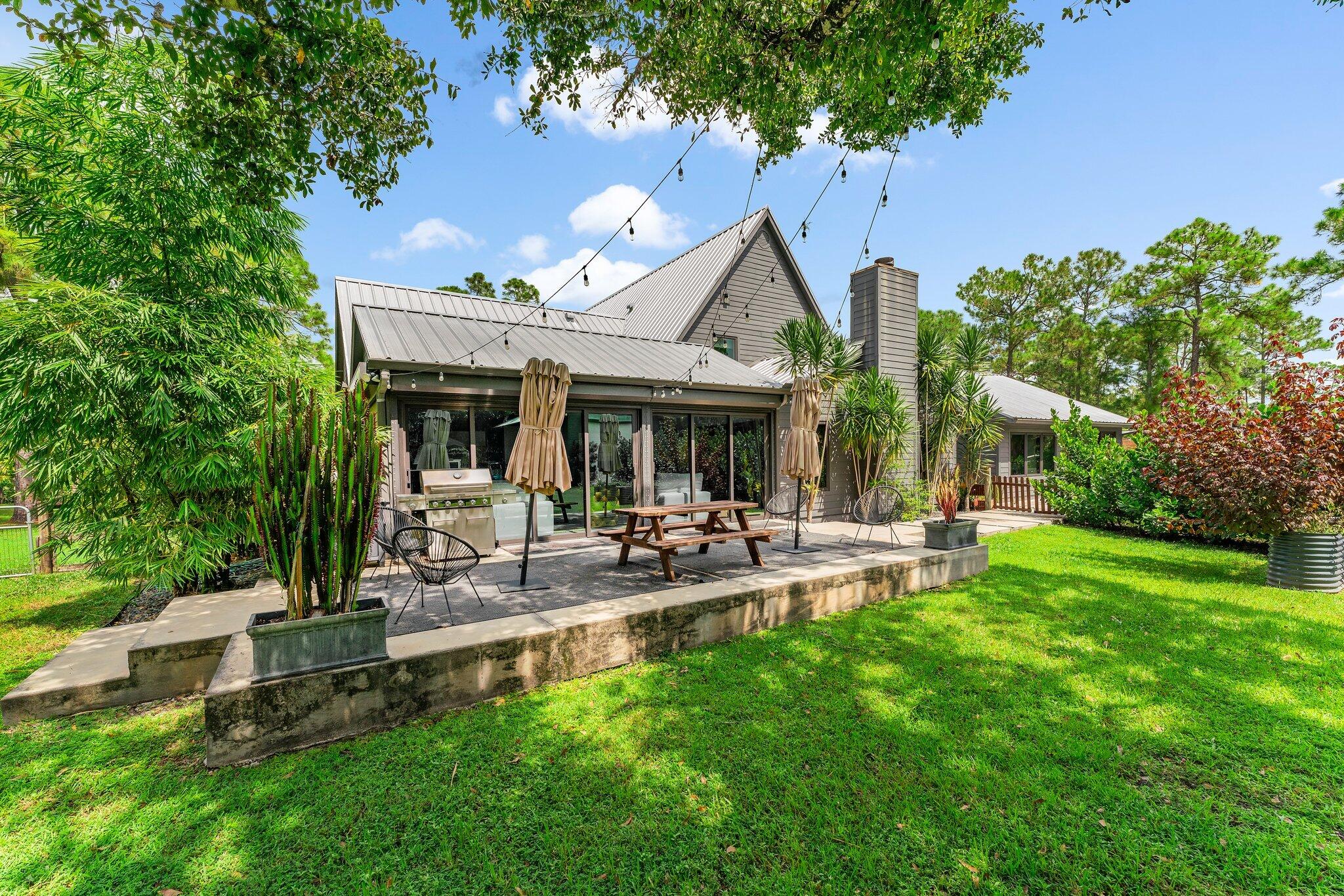 12142 157th Street N