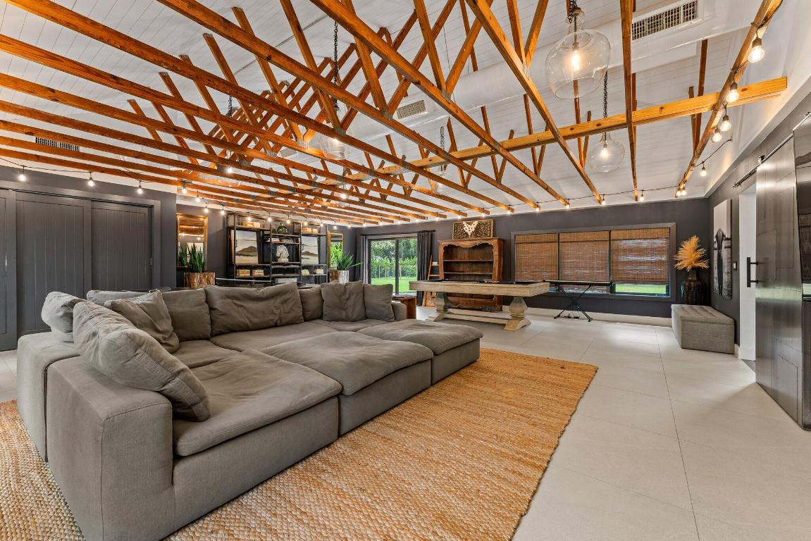 12142 157th Street N