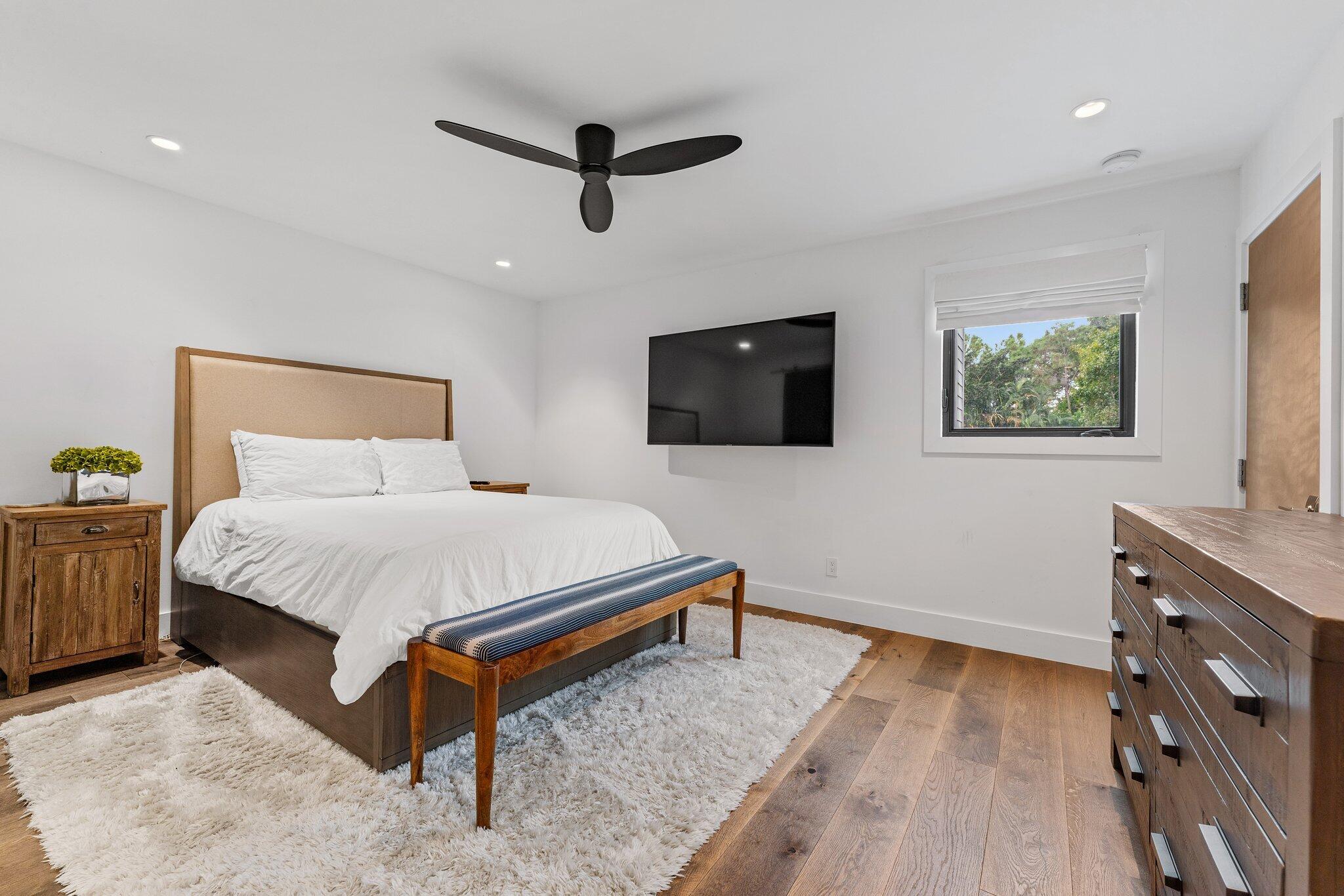 12142 157th Street N