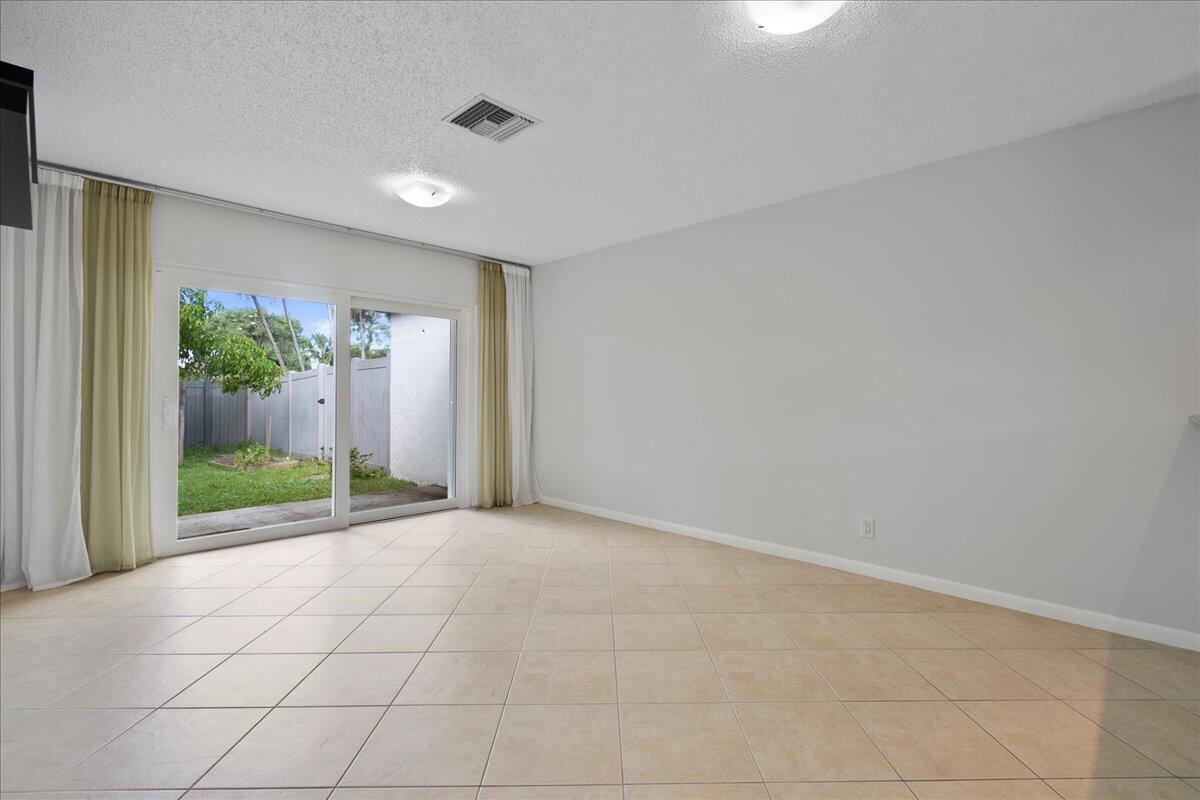 258 Palmetto Court