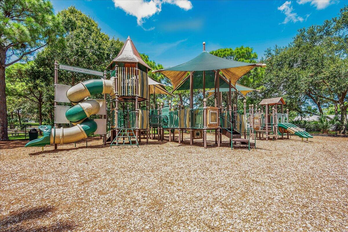 258 Palmetto Court